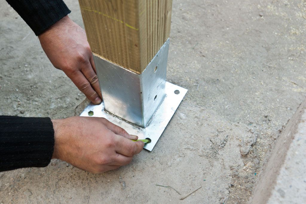 How to set posts in concrete