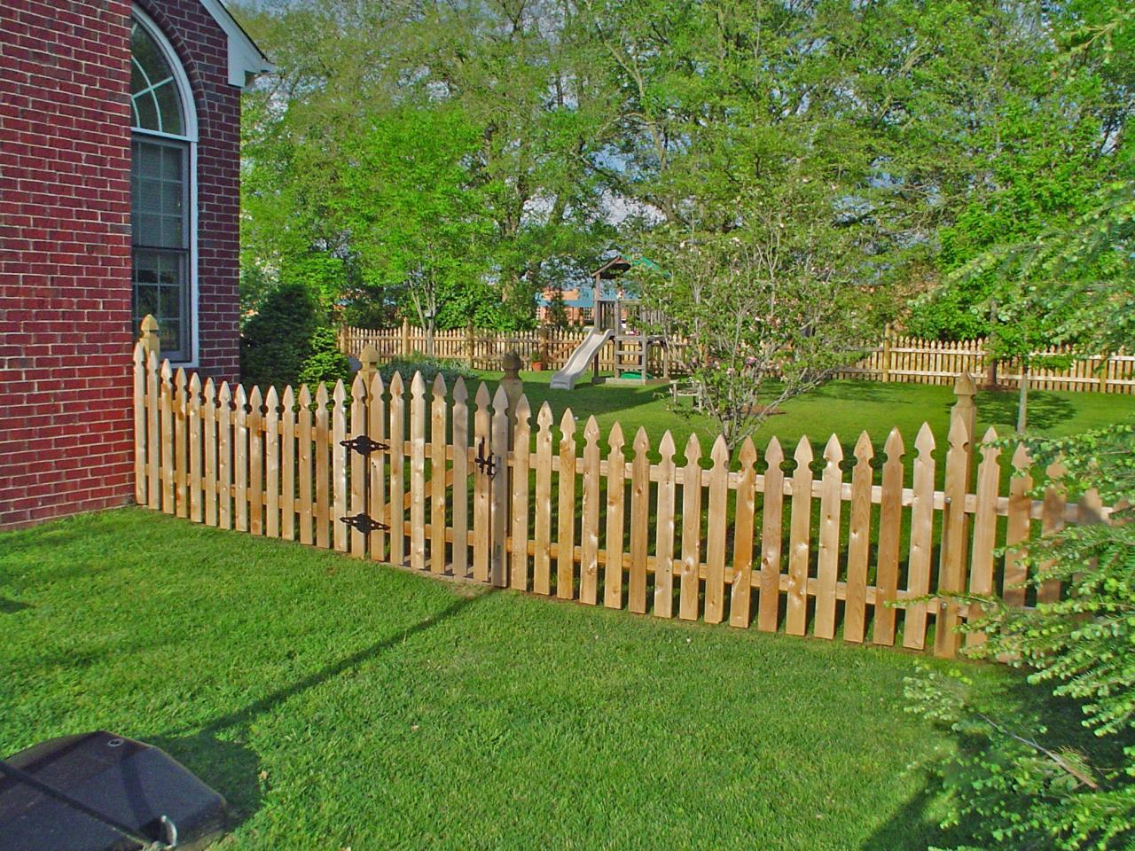 Wood picket fence cost