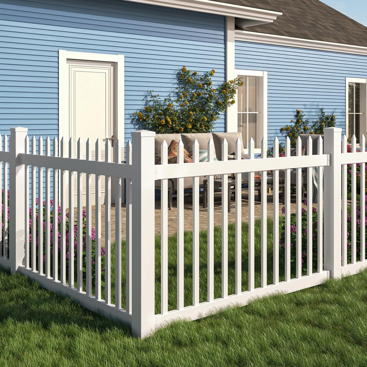 Recycled vinyl fence