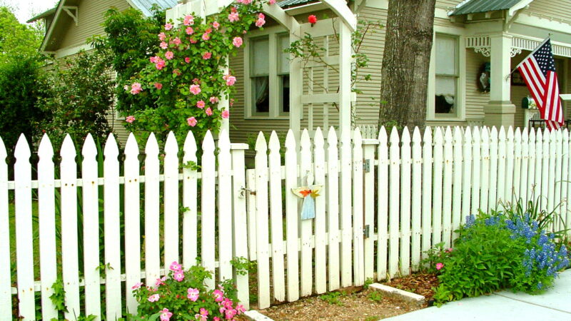 Fence picket burton durables