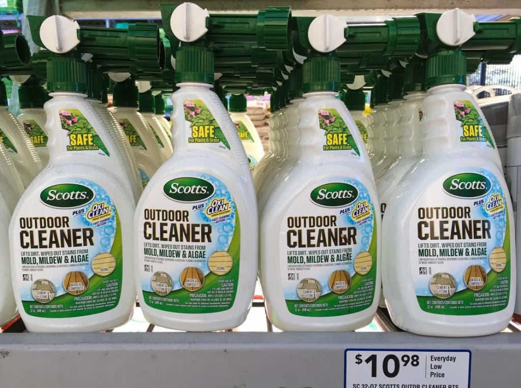 How to clean mildew from vinyl fence
