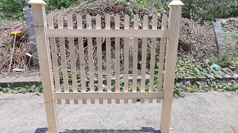 Picket barrier freestanding fences feet 2ft smooth planed